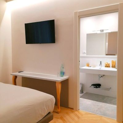 6-Superior-Room_Kitchen